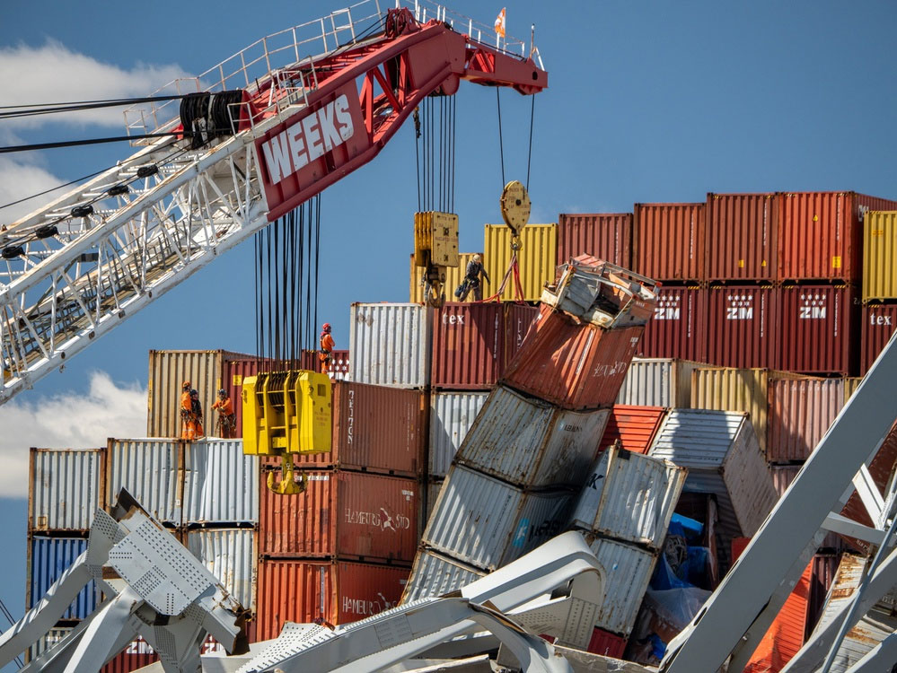 GCES Rope Teams support the Dali-Baltimore bridge project with rigging to remove cargo containers